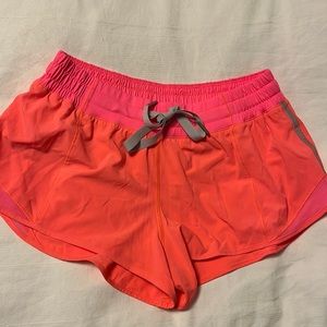 Lulu lemon shorts size 6 tag removed